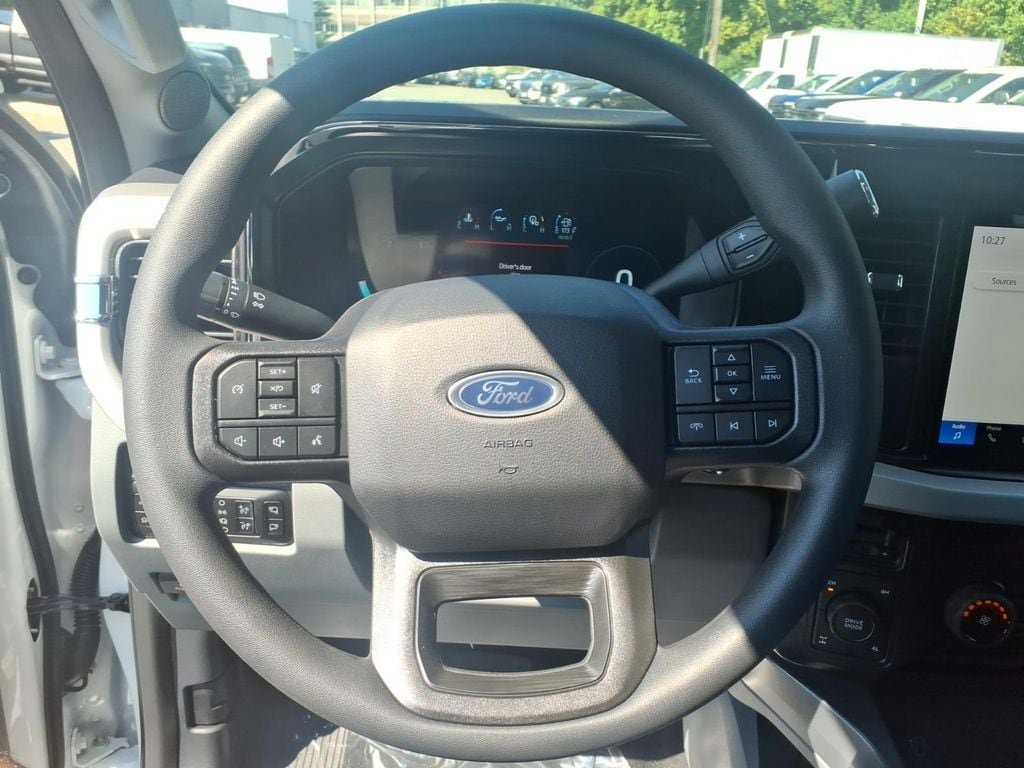 New 2026 Ford F250 XLT w/ XLT Premium Package AWD/4WD image 14