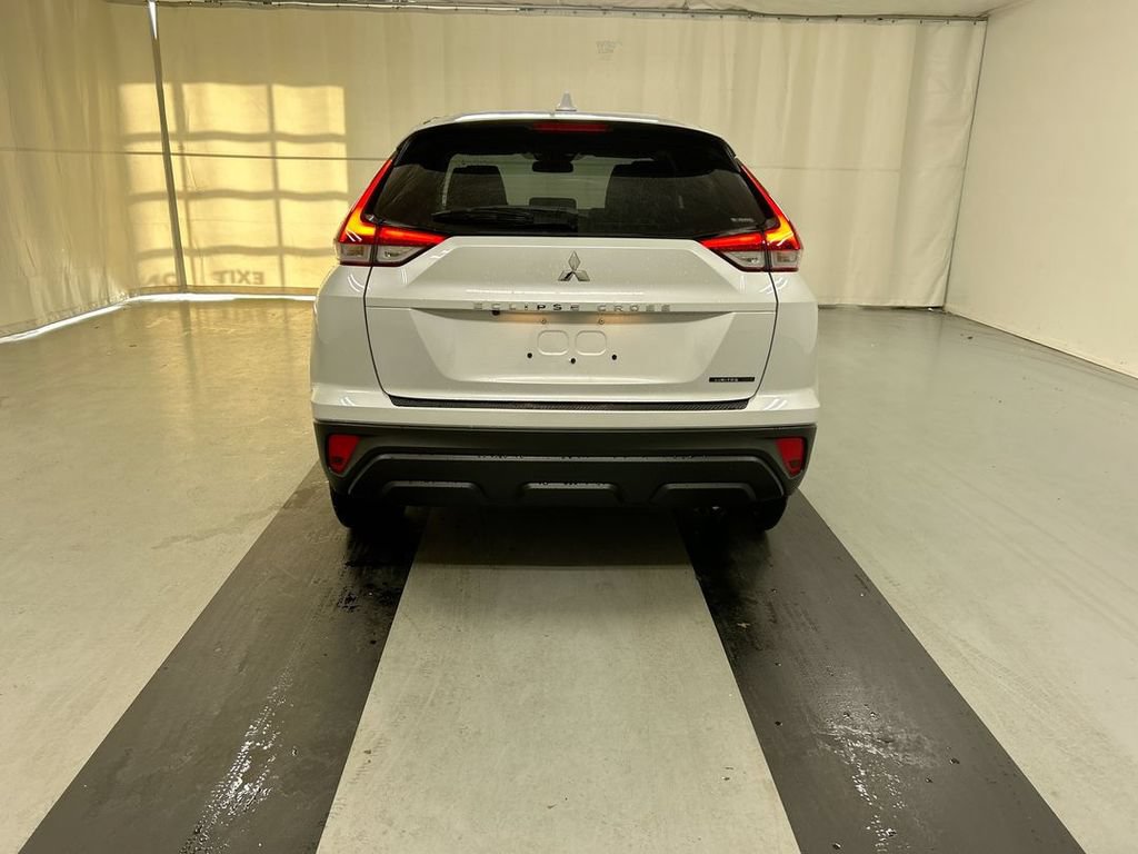 New 2026 Mitsubishi Eclipse Cross LE AWD/4WD image 8
