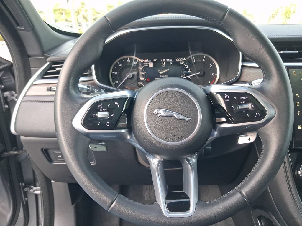 Used 2023 Jaguar F-PACE S AWD/4WD image 18