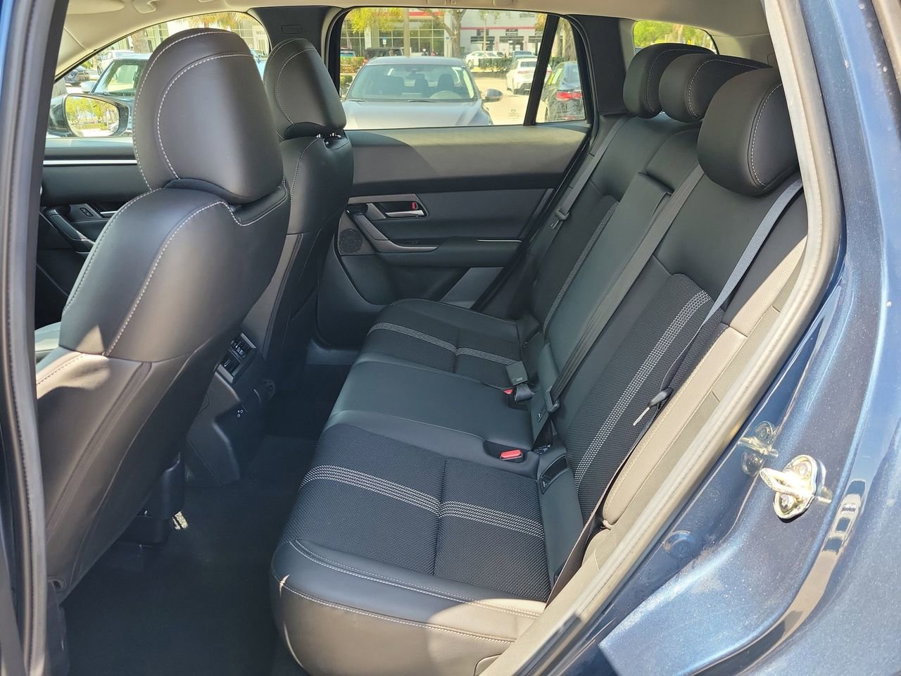 Used 2025 MAZDA CX-50 AWD 2.5 S w/ Premium Package image 11