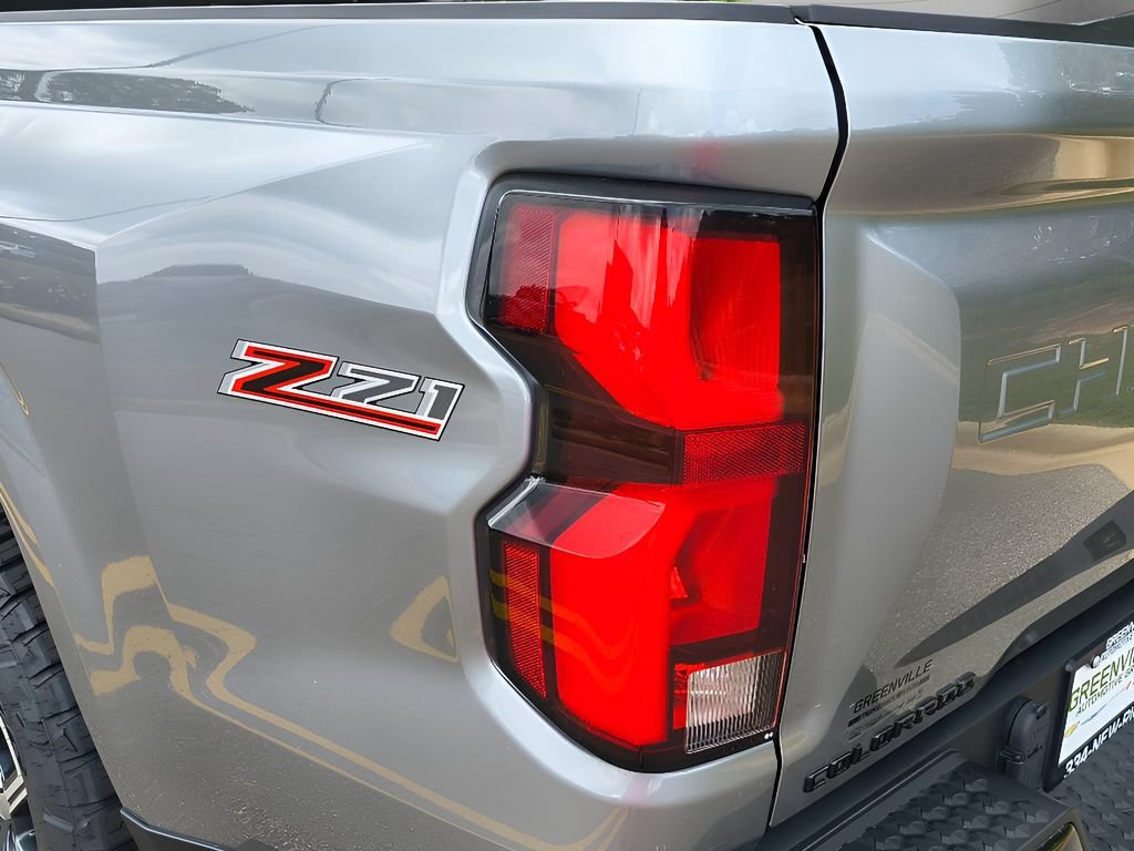 Used 2023 Chevrolet Colorado Z71 w/ Z71 Convenience Package 2 AWD/4WD image 30