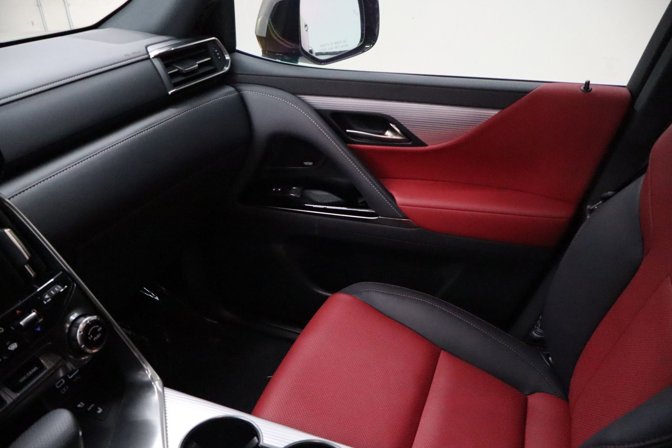 Used 2023 Lexus LX 600 F Sport image 26