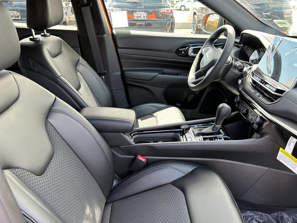 New 2026 Jeep Compass Latitude AWD/4WD image 13