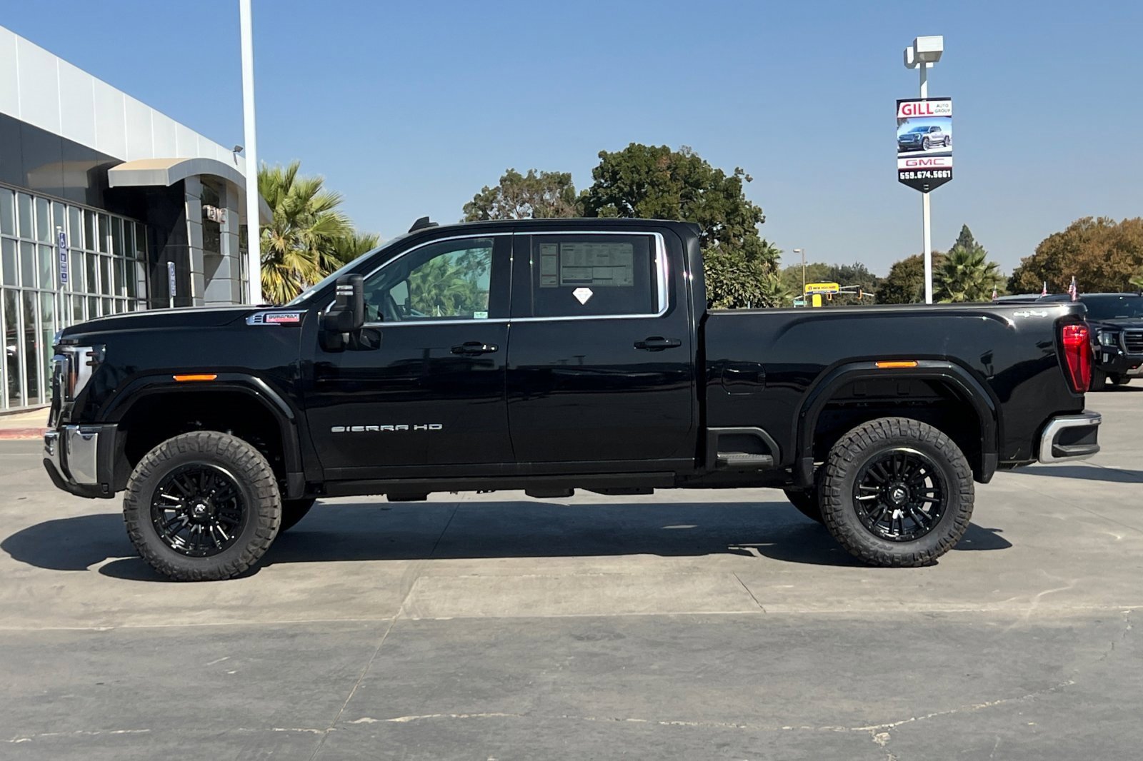 New 2024 GMC Sierra 2500 SLE w/ SLE Convenience Package image 3