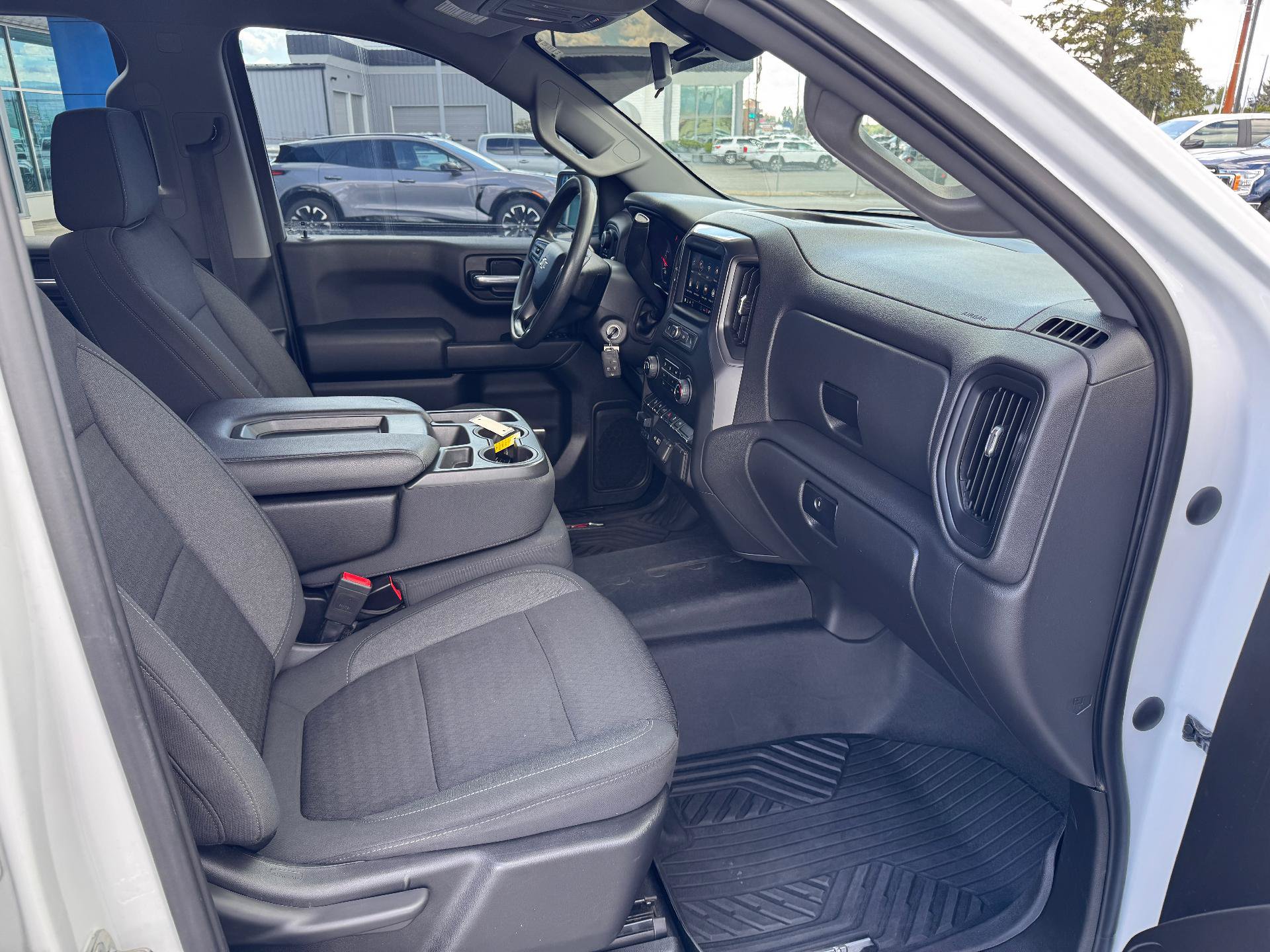 Used 2022 Chevrolet Silverado 1500 Custom Trail Boss AWD/4WD image 16
