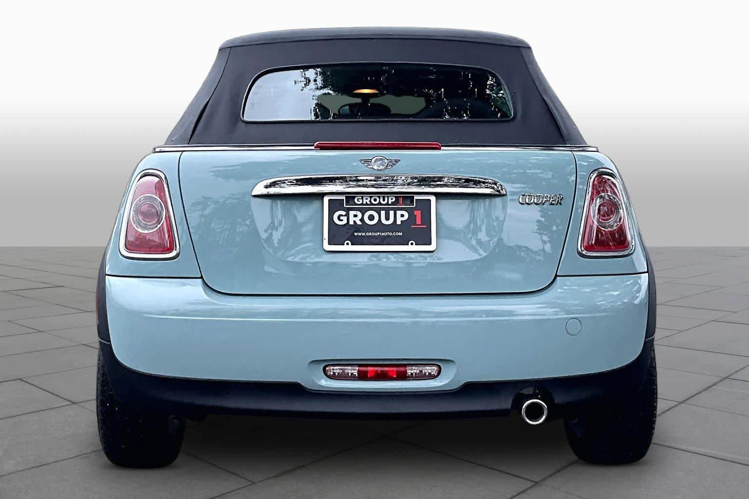 Used 2011 MINI Cooper Convertible FWD image 4