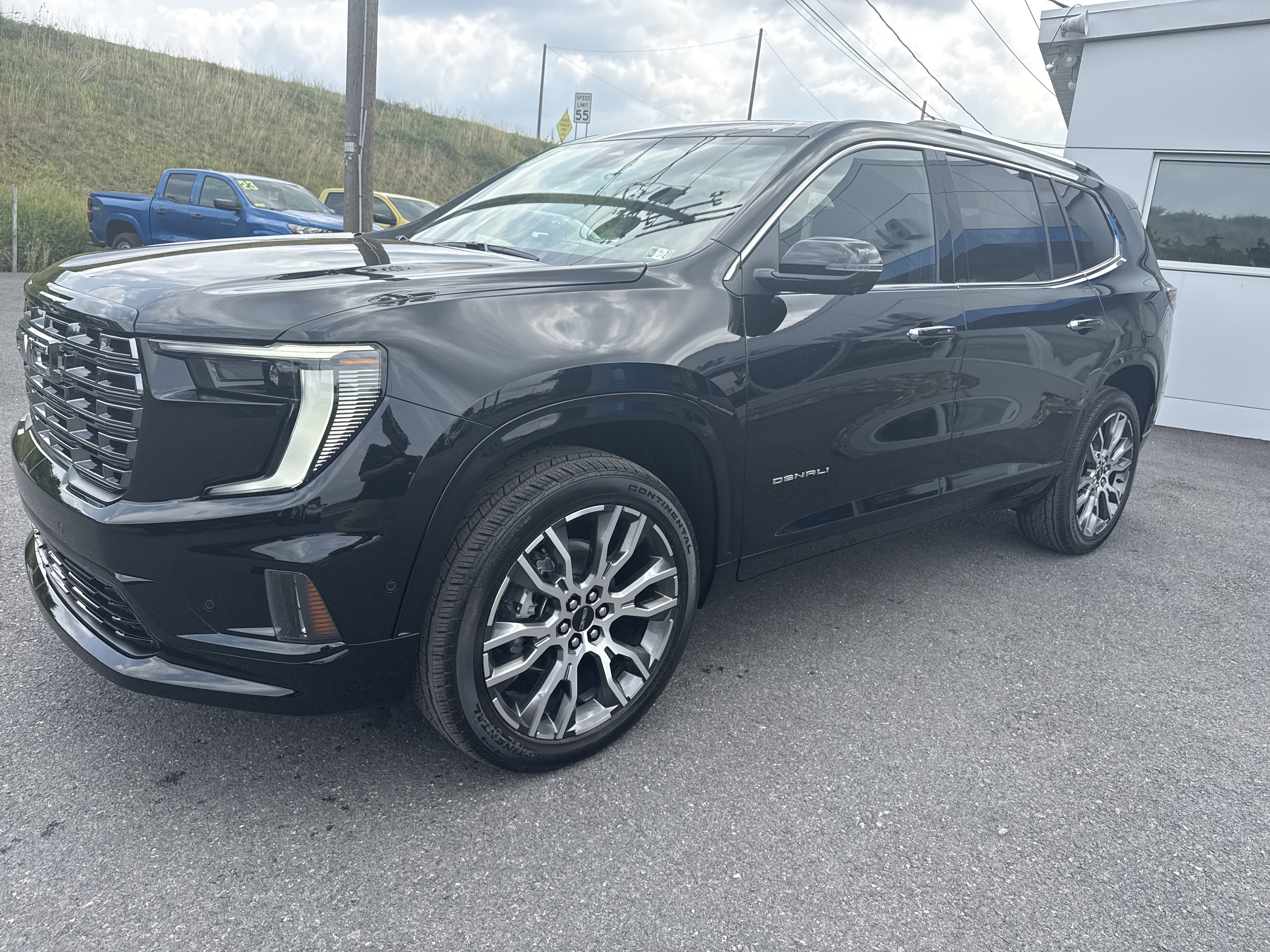 New 2027 GMC Acadia Denali Ultimate AWD/4WD image 7