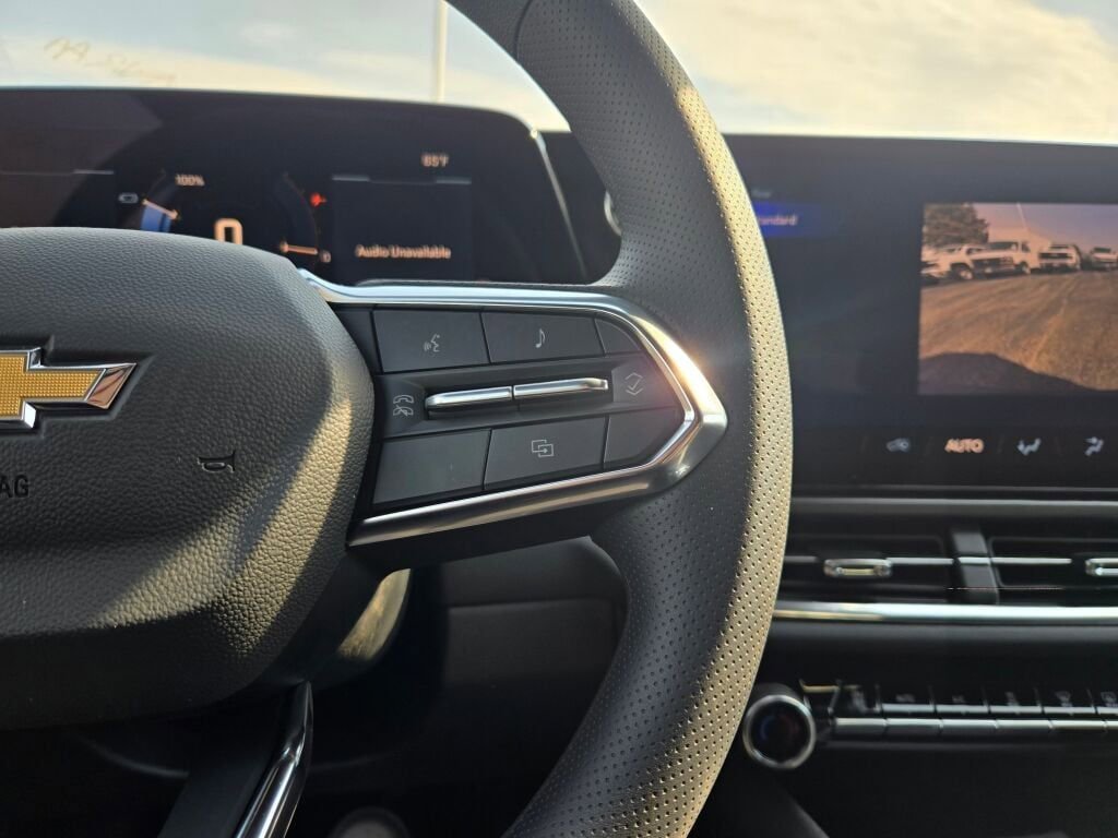 New 2026 Chevrolet Equinox EV LT image 25