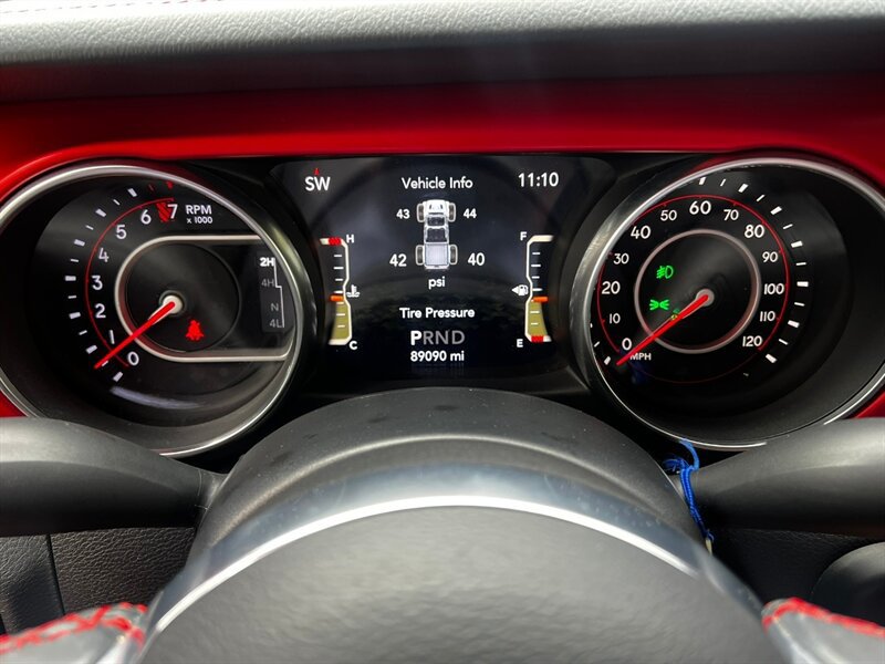 Used 2020 Jeep Gladiator Rubicon AWD/4WD image 32