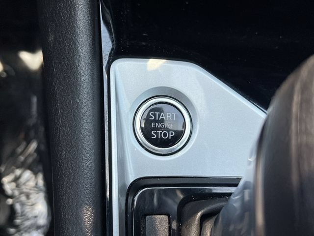 Used 2024 Nissan Altima 2.5 SV FWD image 24