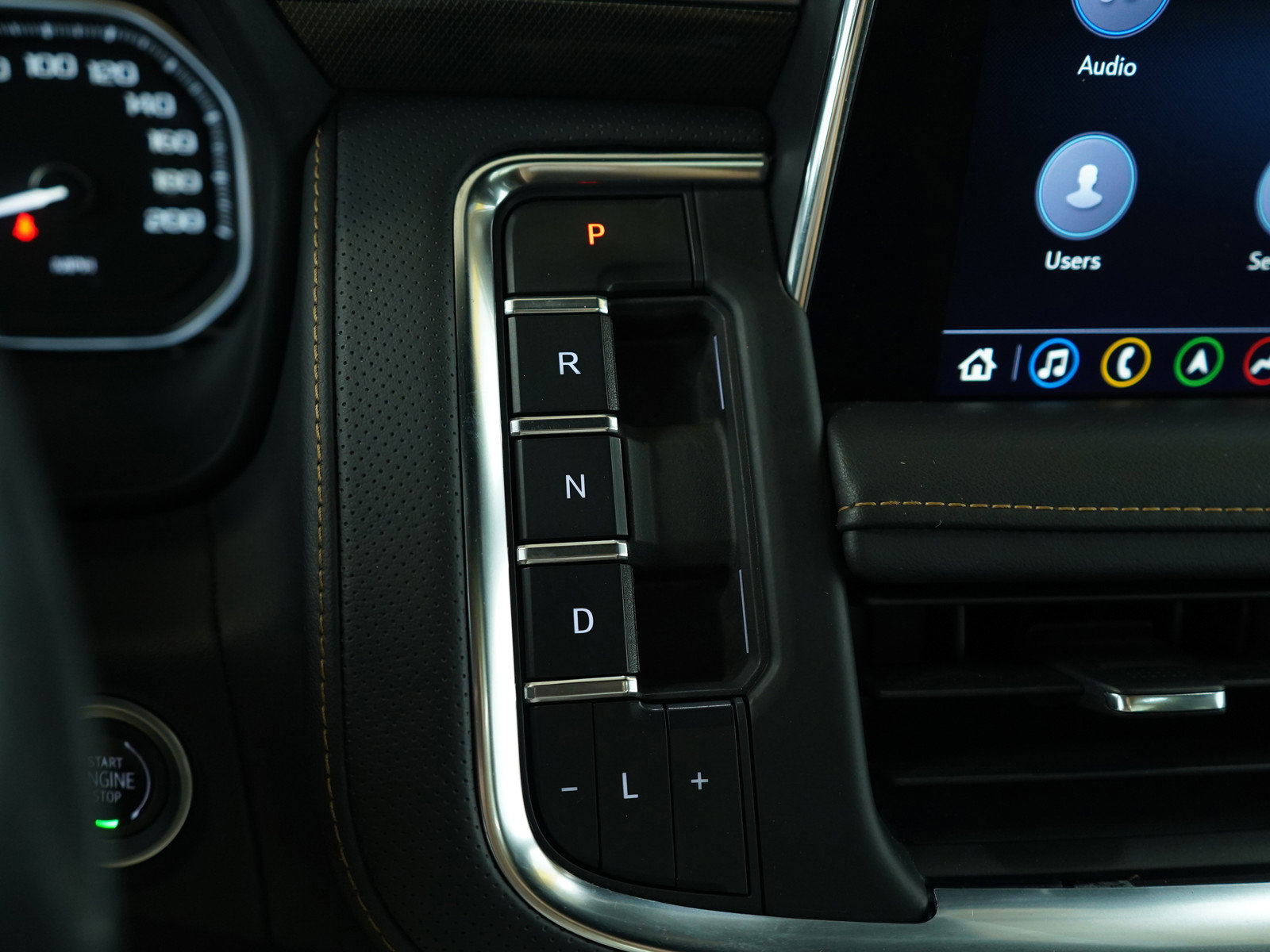 Used 2021 GMC Yukon AT4 image 28