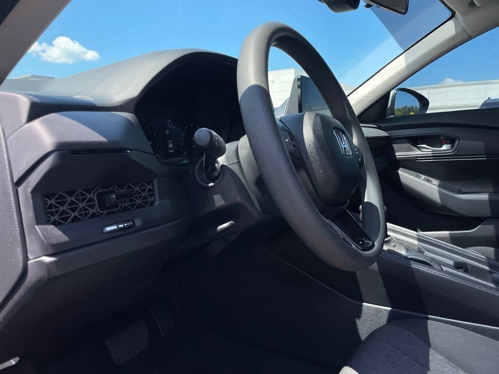 Certified 2025 Honda Accord LX image 31