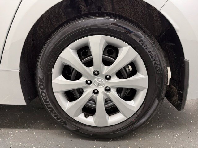 Used 2026 Toyota Corolla LE FWD image 20
