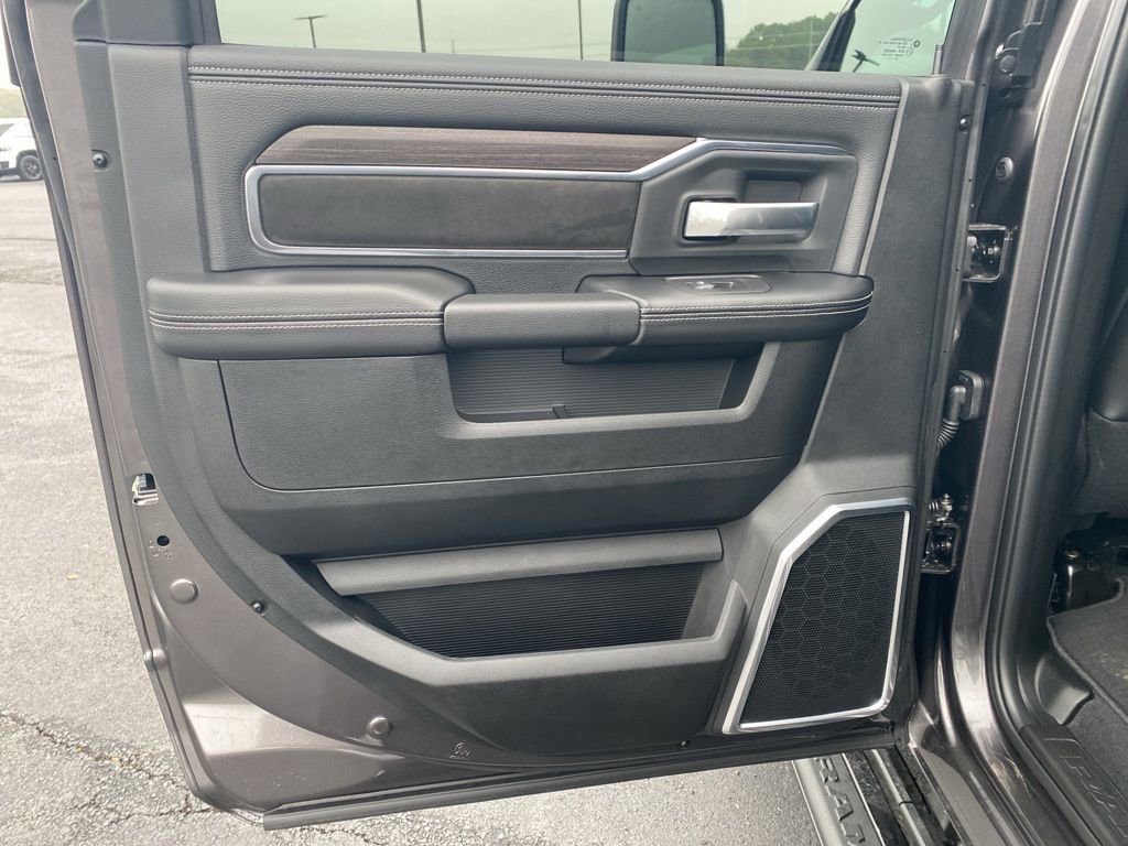 New 2026 RAM 2500 Laramie w/ Night Edition image 36