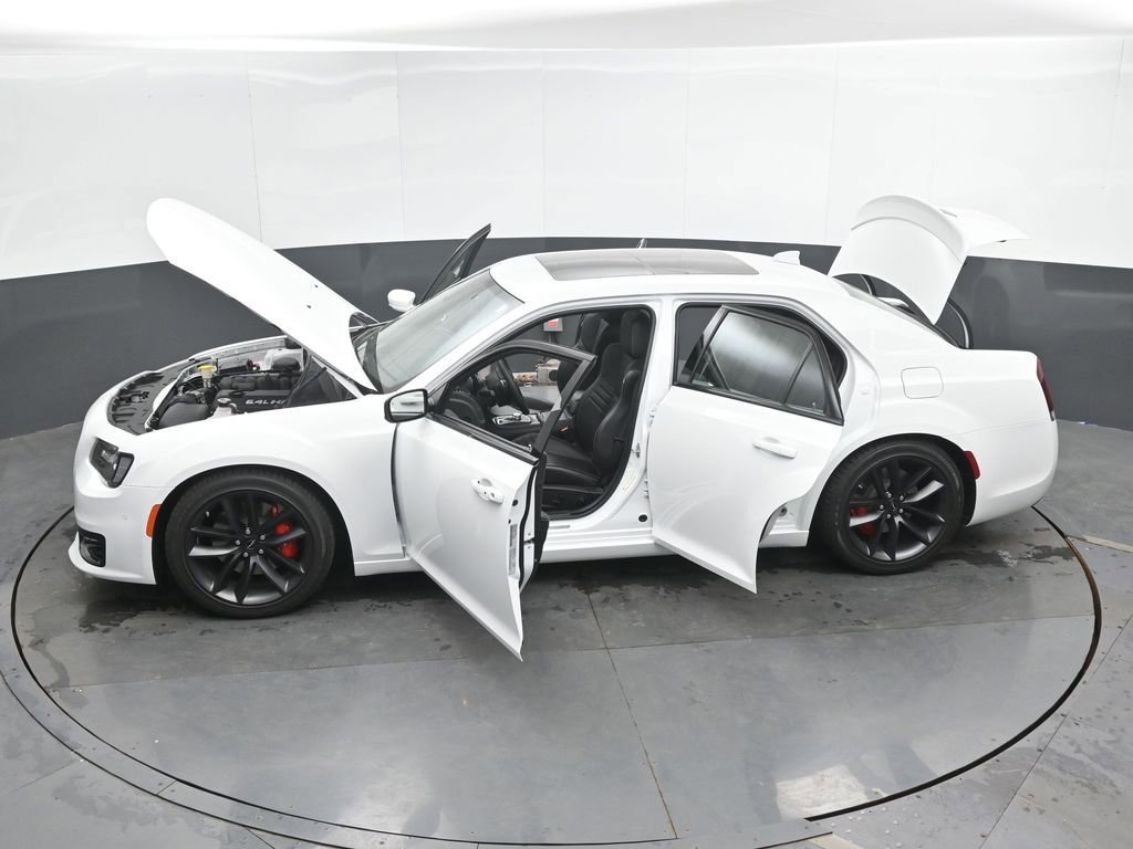 Used 2023 Chrysler 300 C RWD image 56