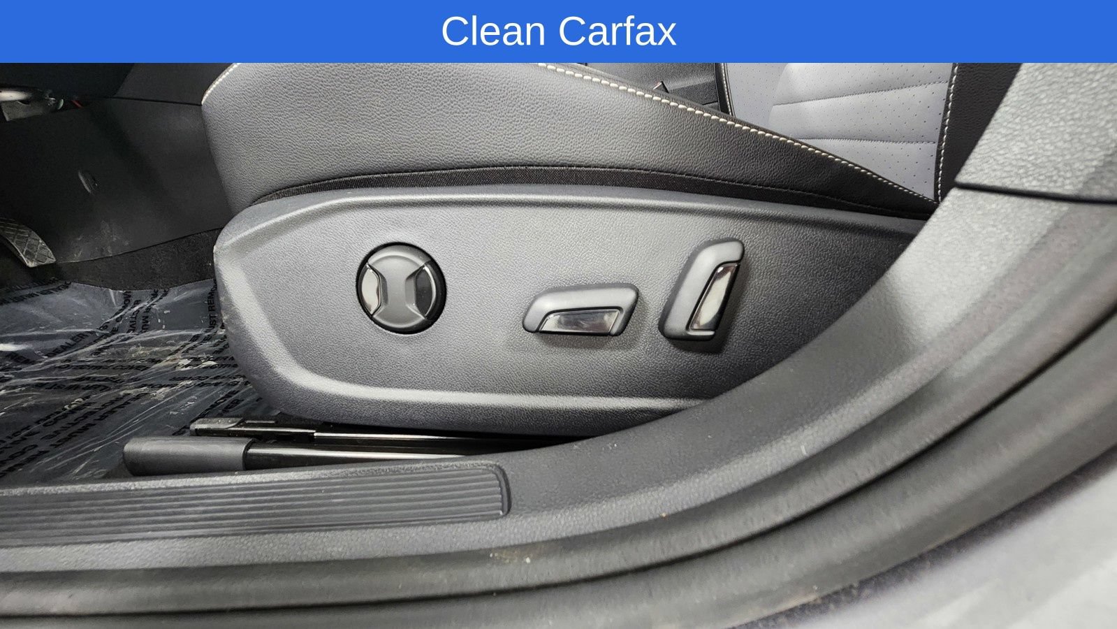 Used 2025 Volkswagen Jetta SE FWD image 11