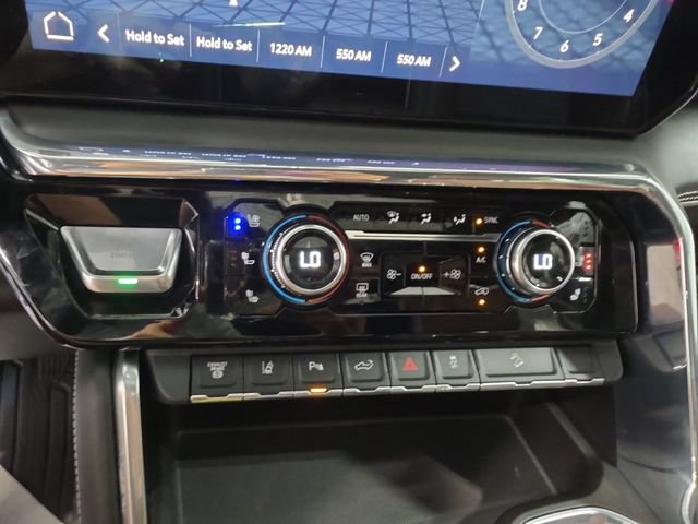 Used 2024 GMC Sierra 2500 Denali Ultimate w/ Max Trailering Package AWD/4WD image 15
