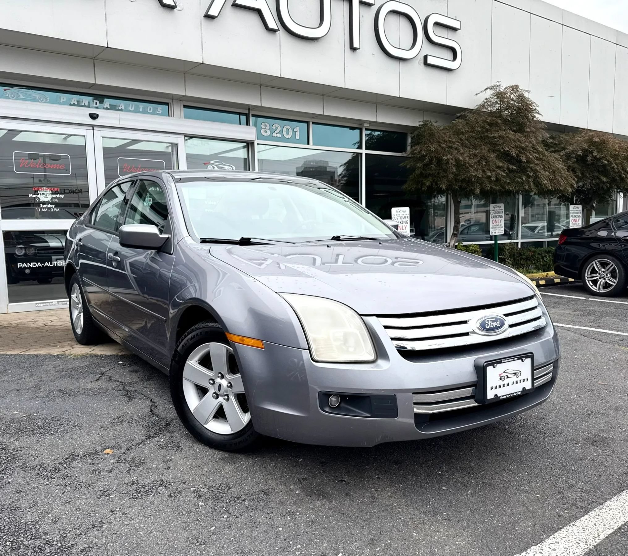 Used 2006 Ford Fusion SE FWD image 1