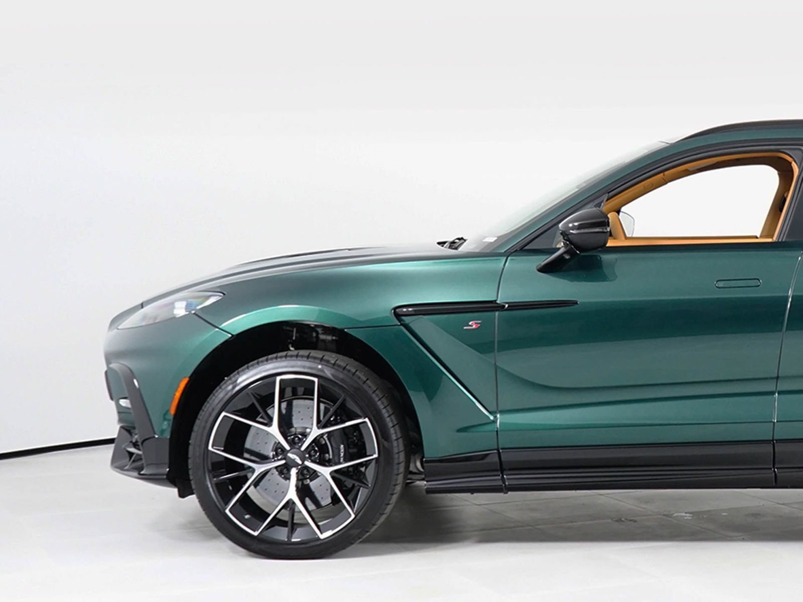 New 2026 Aston Martin DBX 707 AWD/4WD image 12
