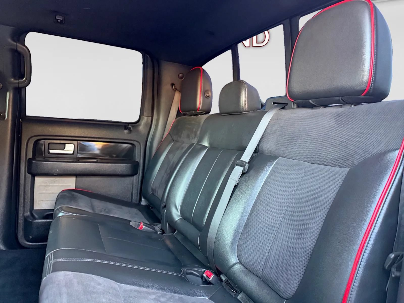 Used 2014 Ford F150 FX4 w/ Equipment Group 402A Luxury AWD/4WD image 17