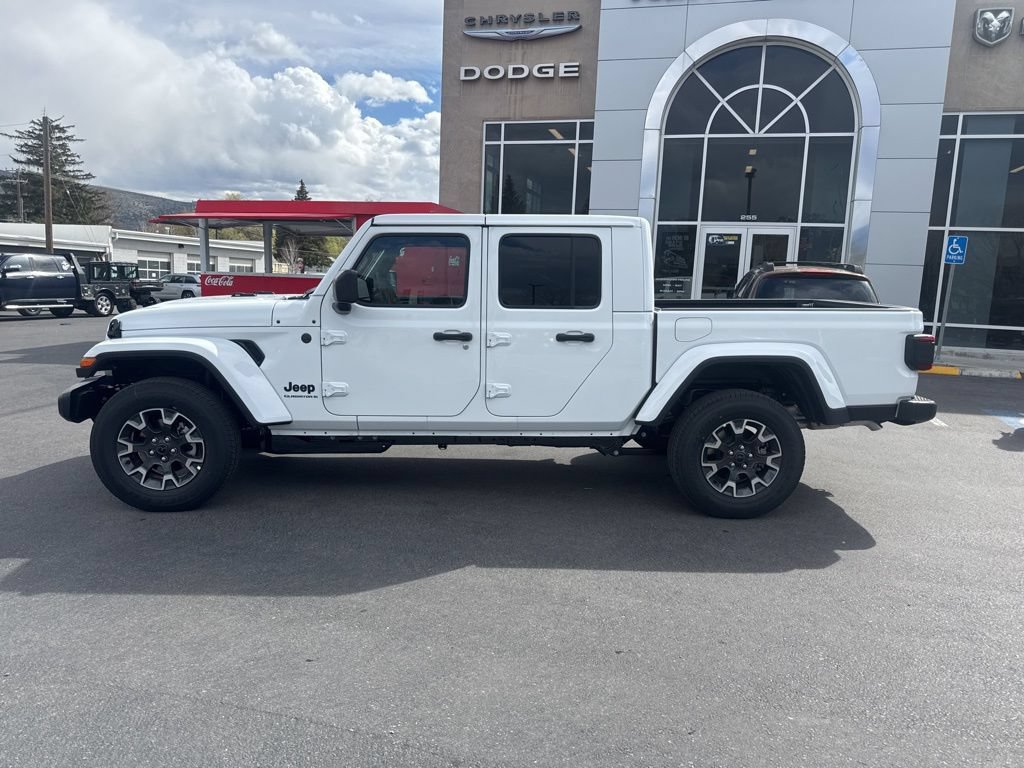 New 2026 Jeep Gladiator Sport AWD/4WD image 2