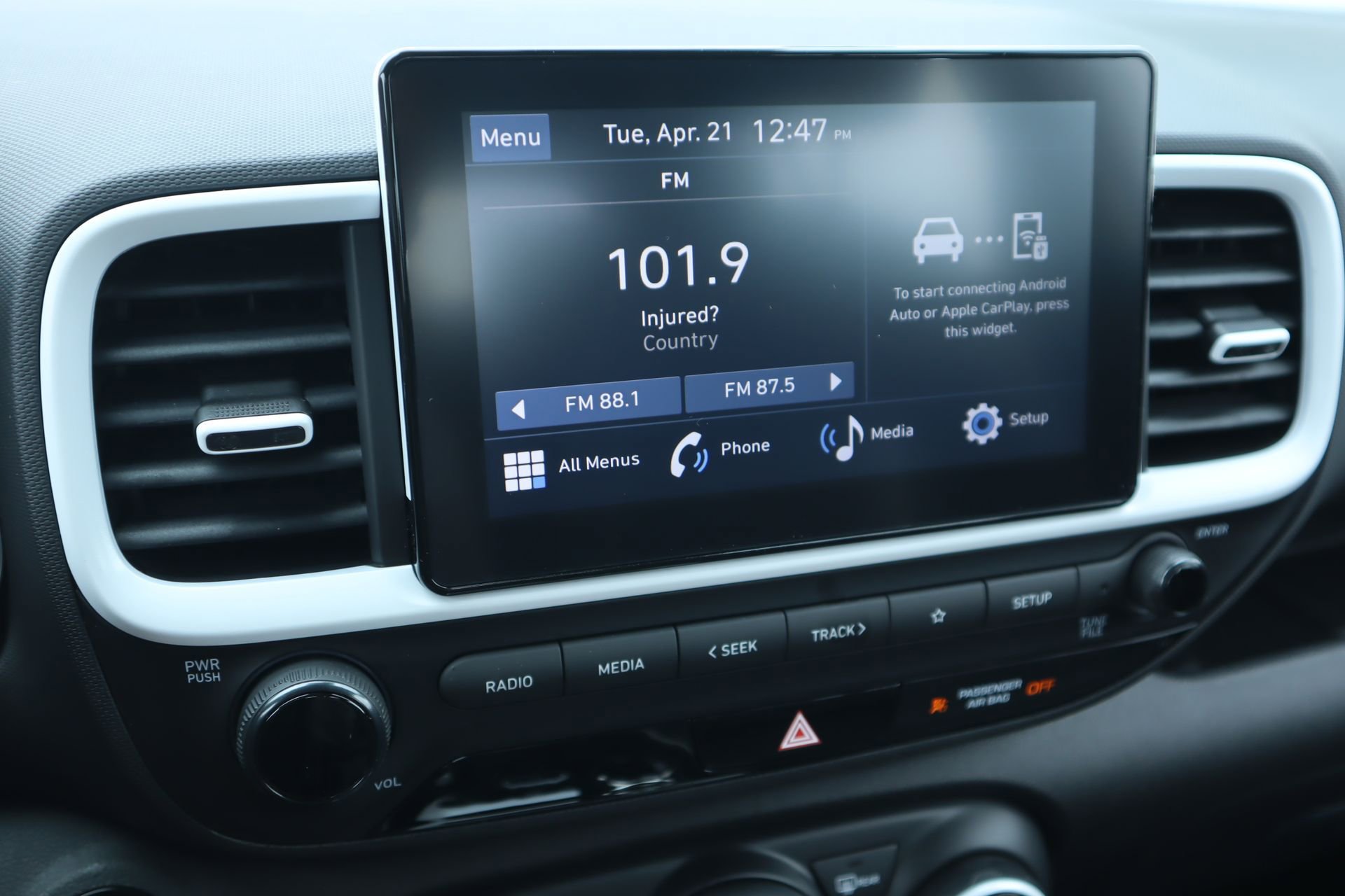 New 2026 Hyundai Venue SEL FWD image 13