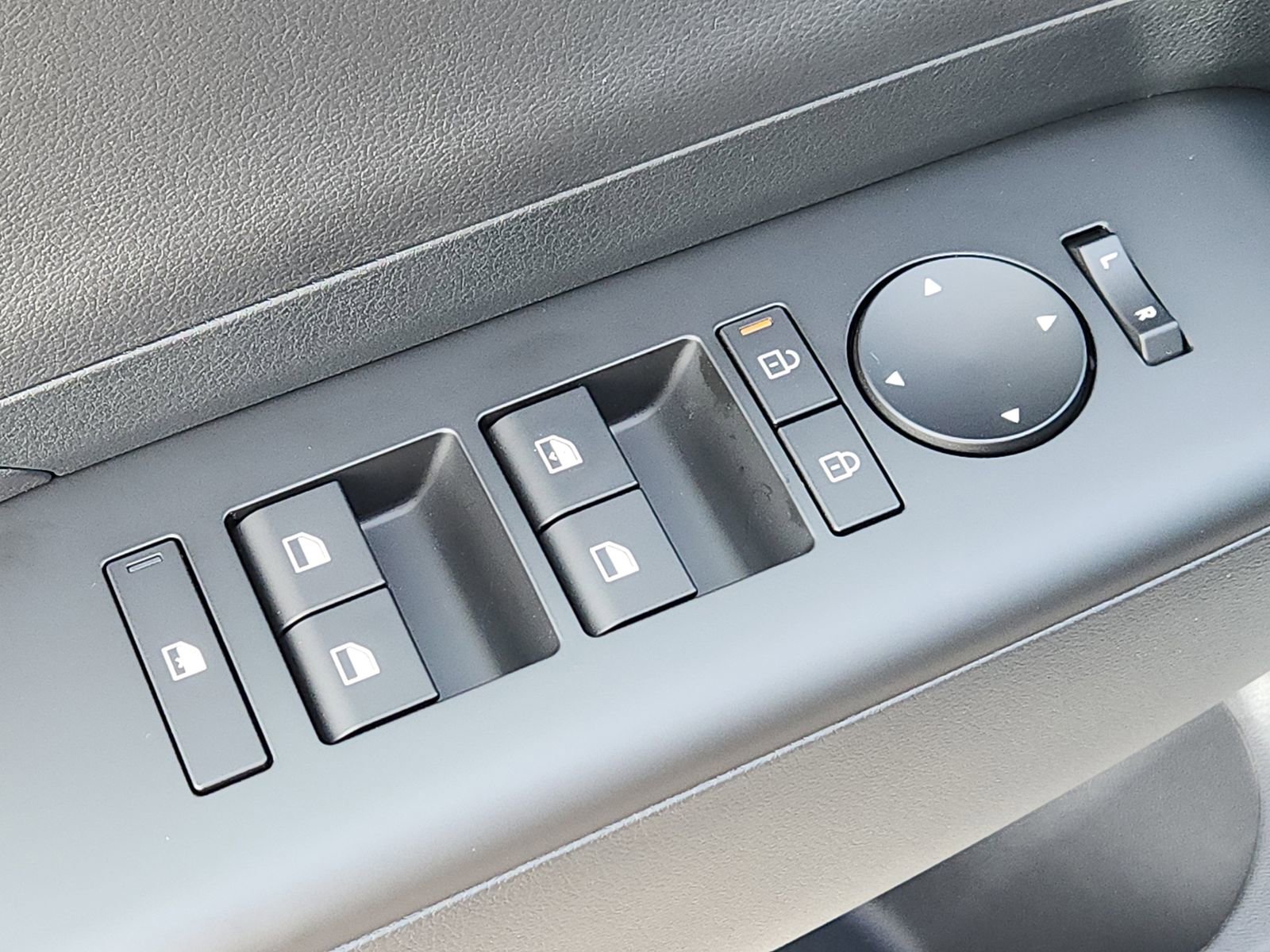 New 2026 Hyundai Kona SE image 15