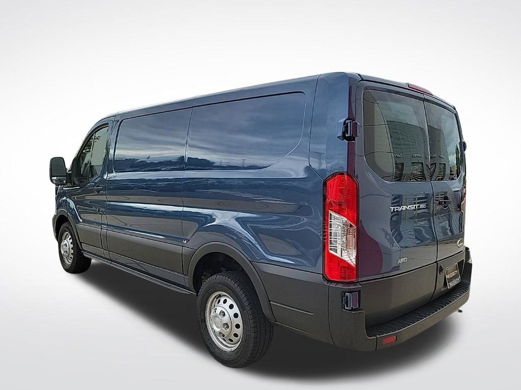 Used 2025 Ford Transit 150 Low Roof AWD image 3