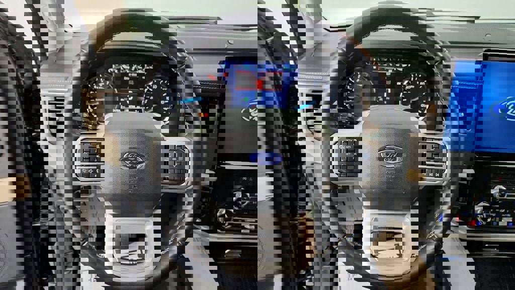 Used 2024 Ford Expedition Limited image 13