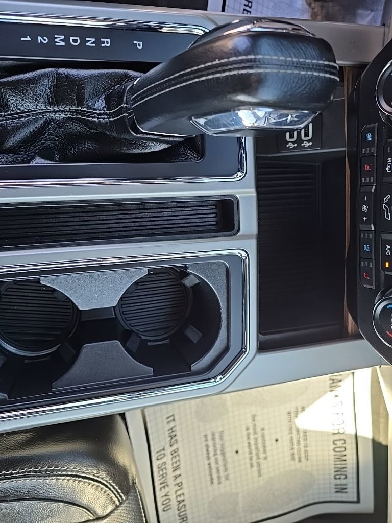 Used 2017 Ford F150 Lariat image 17