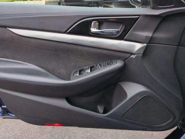 Used 2016 Nissan Maxima SR w/ Midnight Edition FWD image 24