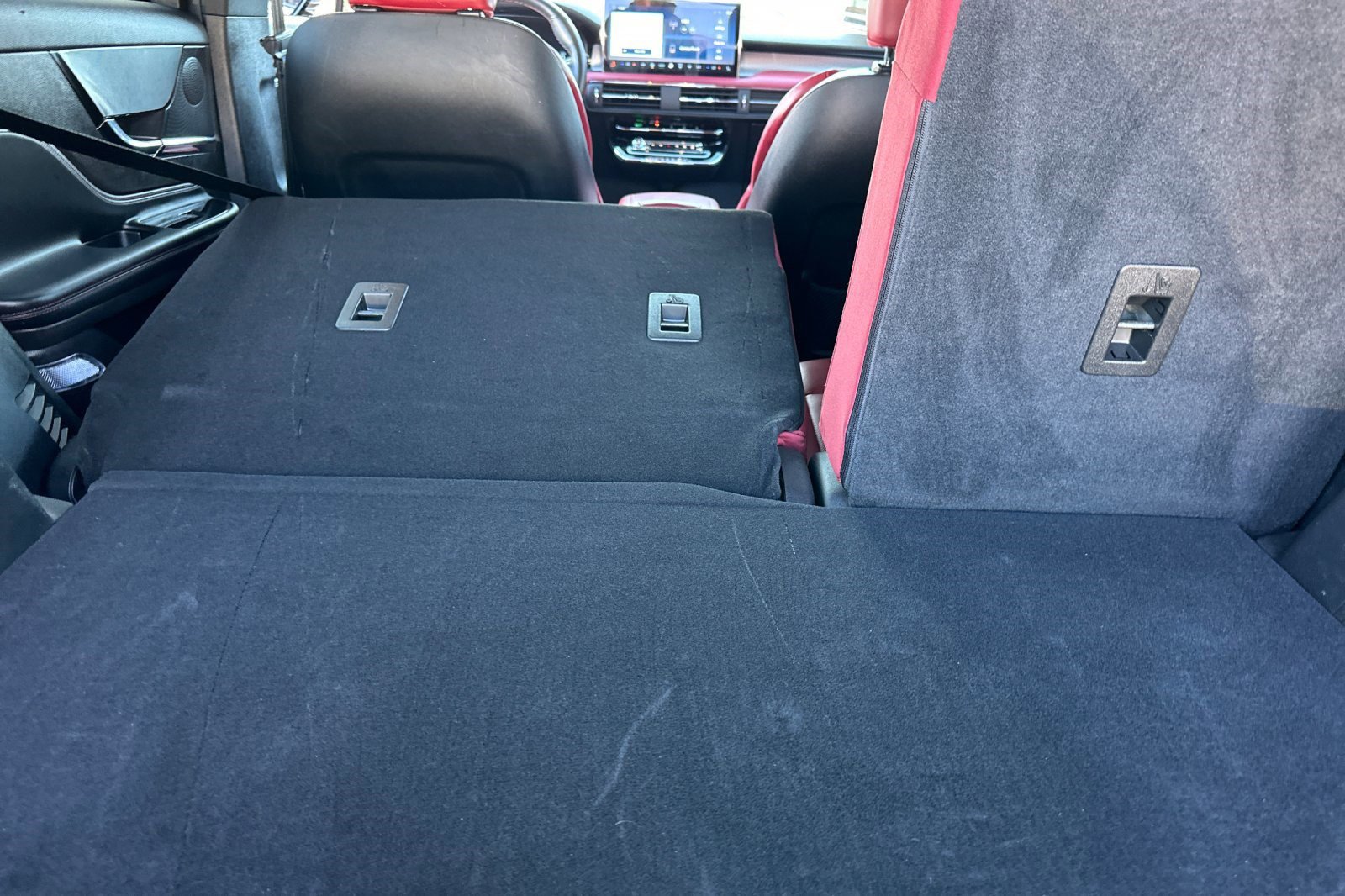 Used 2023 Lincoln Corsair Reserve w/ Jet Appearance Package image 32