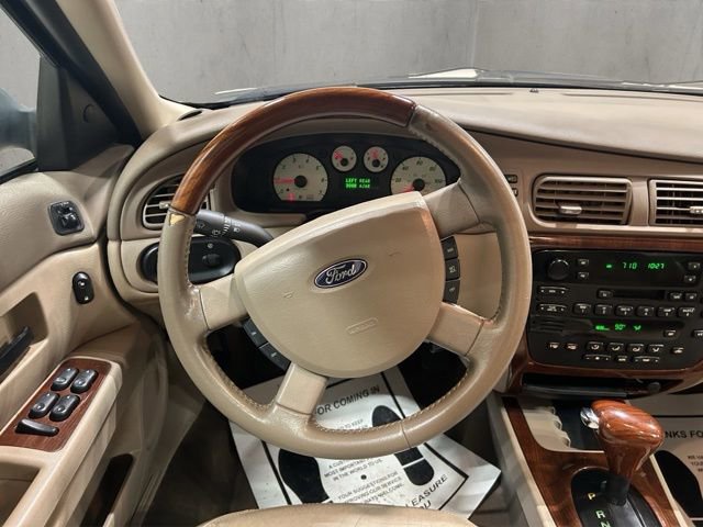 Used 2005 Ford Taurus SEL image 15