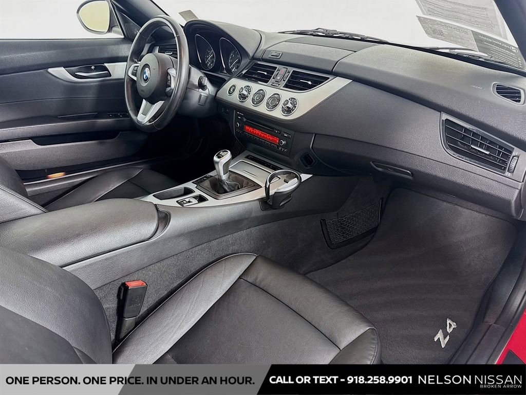 Used 2014 BMW Z4 sDrive28i image 23