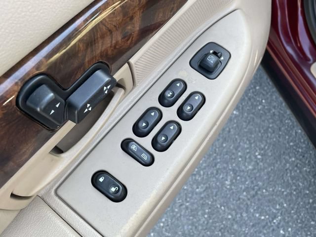 Used 2004 Mercury Grand Marquis LS RWD image 16