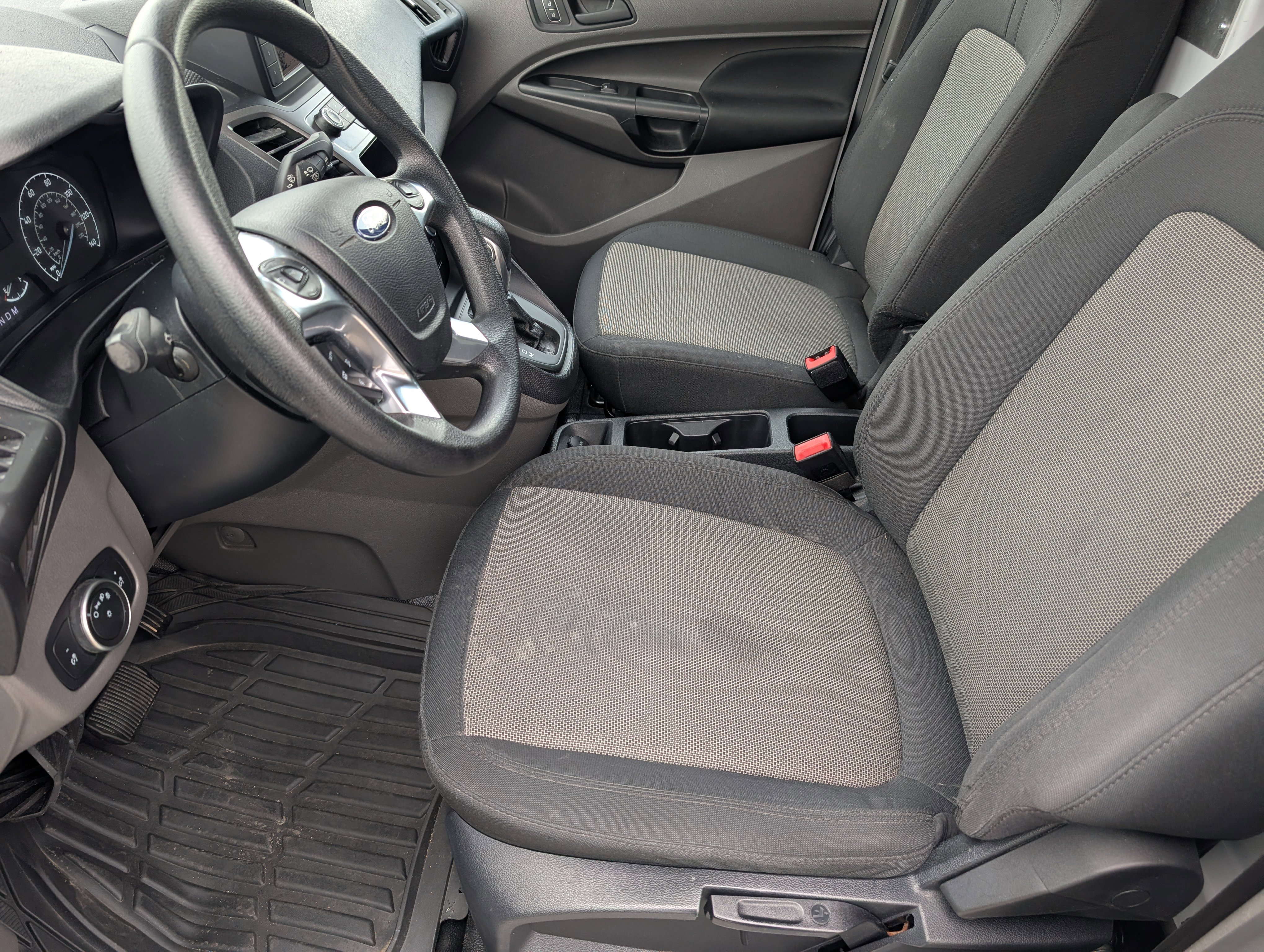 Used 2020 Ford Transit Connect XL image 10