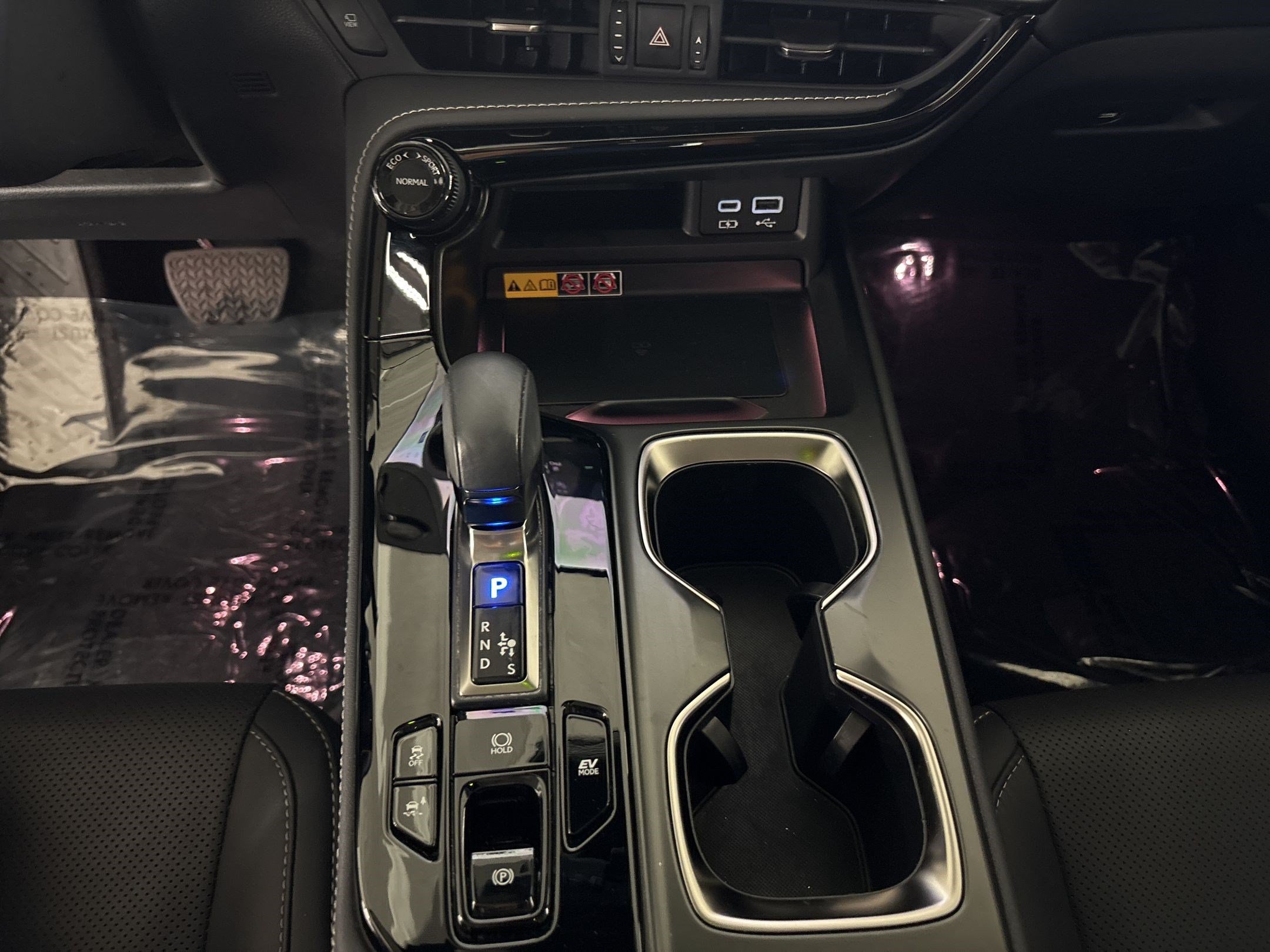 Used 2024 Lexus NX 350h AWD w/ Vision Package image 17