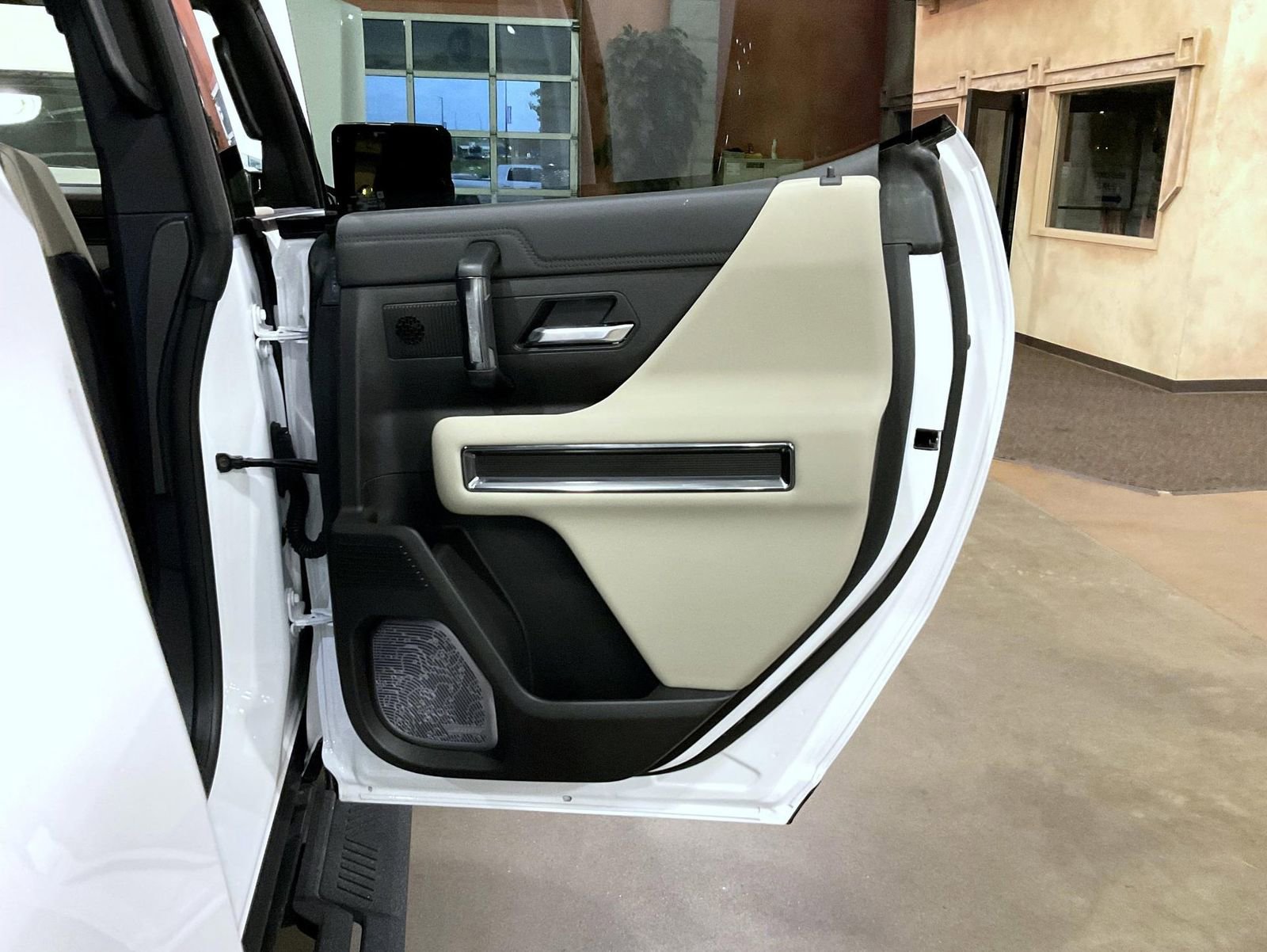 New 2026 GMC Hummer EV 4x4 Crew Cab image 17