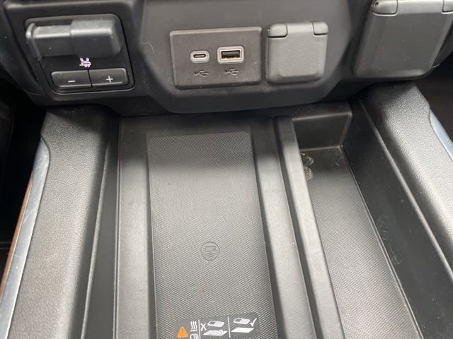 Used 2023 Chevrolet Silverado 2500 High Country AWD/4WD image 33