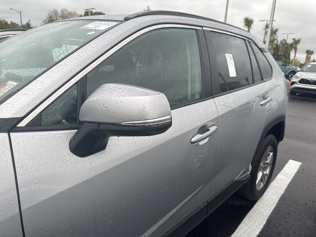 Used 2025 Toyota RAV4 XLE image 8