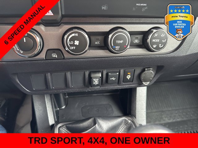 Used 2020 Toyota Tacoma TRD Sport AWD/4WD image 20