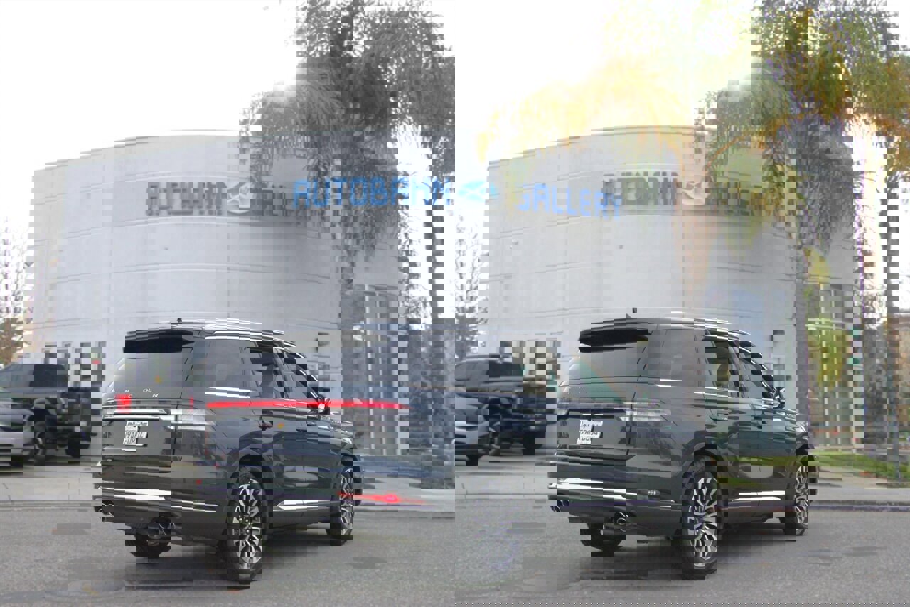 Used 2022 Lincoln Aviator Reserve image 6