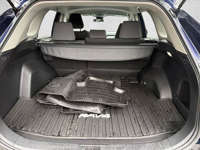 Used 2024 Toyota RAV4 XLE AWD/4WD image 25
