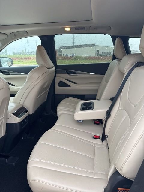Used 2023 INFINITI QX60 Luxe w/ Cargo Package AWD/4WD image 6