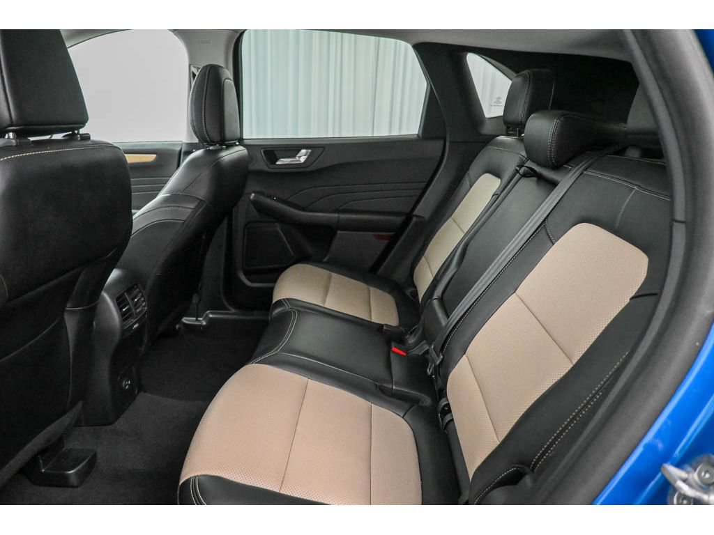 Used 2021 Ford Escape Titanium w/ Titanium Elite Package AWD/4WD image 28