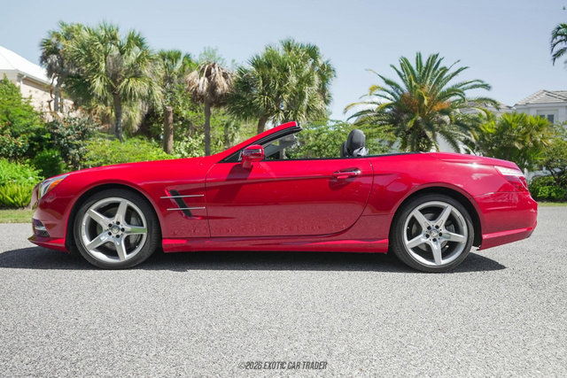 Used 2013 Mercedes-Benz SL 550 image 3