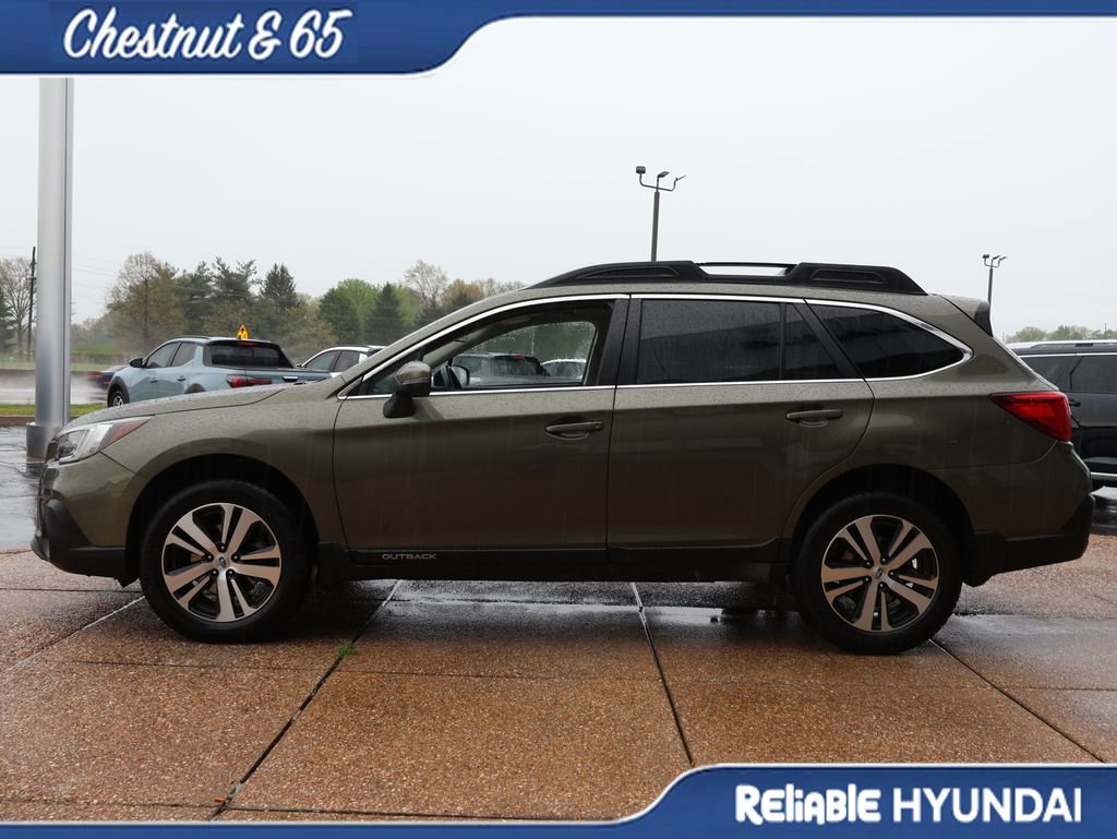 Used 2018 Subaru Outback 2.5i Limited image 3