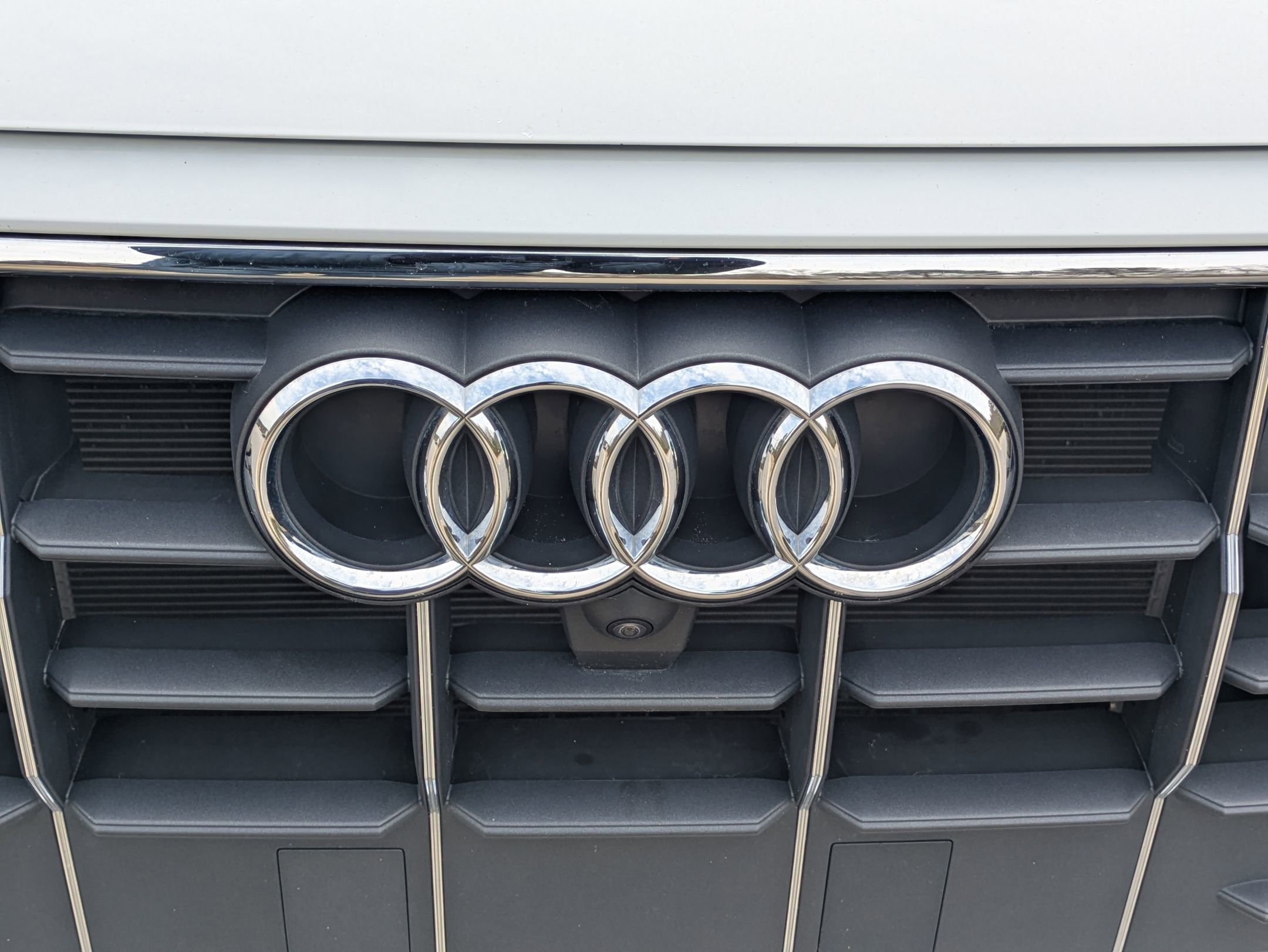 Used 2022 Audi Q8 Premium Plus w/ Premium Plus Package image 32