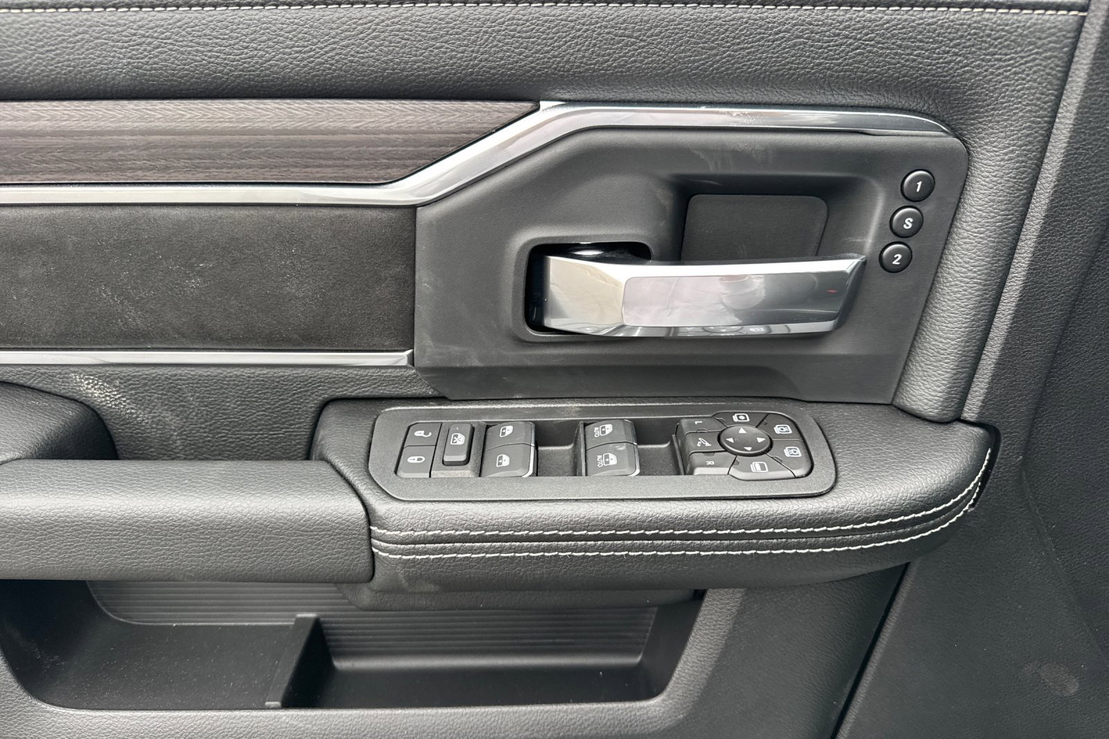 New 2026 RAM 3500 Laramie image 10