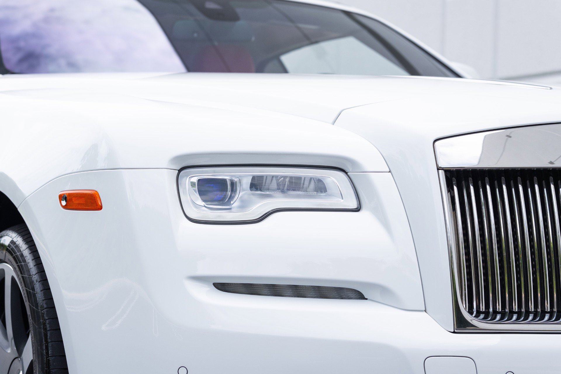 Used 2017 Rolls-Royce Dawn RWD image 14